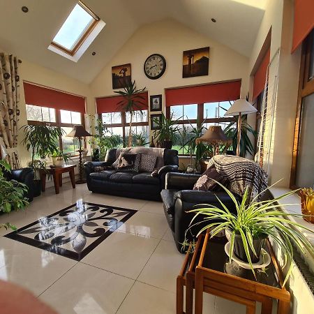 Knockalla Luxury Property With Hot Tub Suitable For Families พอร์ตาดาวน์ ภายนอก รูปภาพ