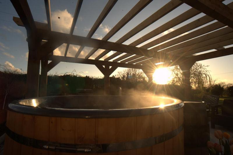 Knockalla Luxury Property With Hot Tub Suitable For Families พอร์ตาดาวน์ ภายนอก รูปภาพ