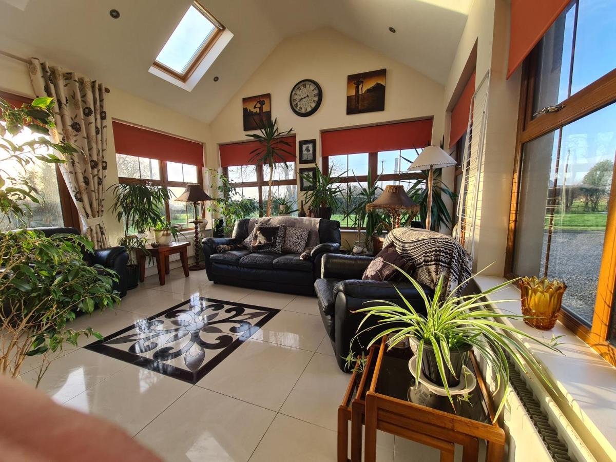 Knockalla Luxury Property With Hot Tub Suitable For Families พอร์ตาดาวน์ ภายนอก รูปภาพ