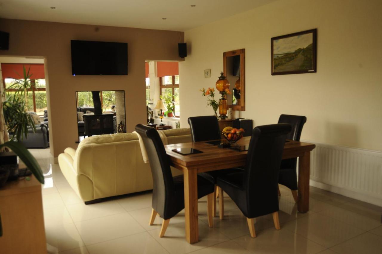 Knockalla Luxury Property With Hot Tub Suitable For Families พอร์ตาดาวน์ ภายนอก รูปภาพ