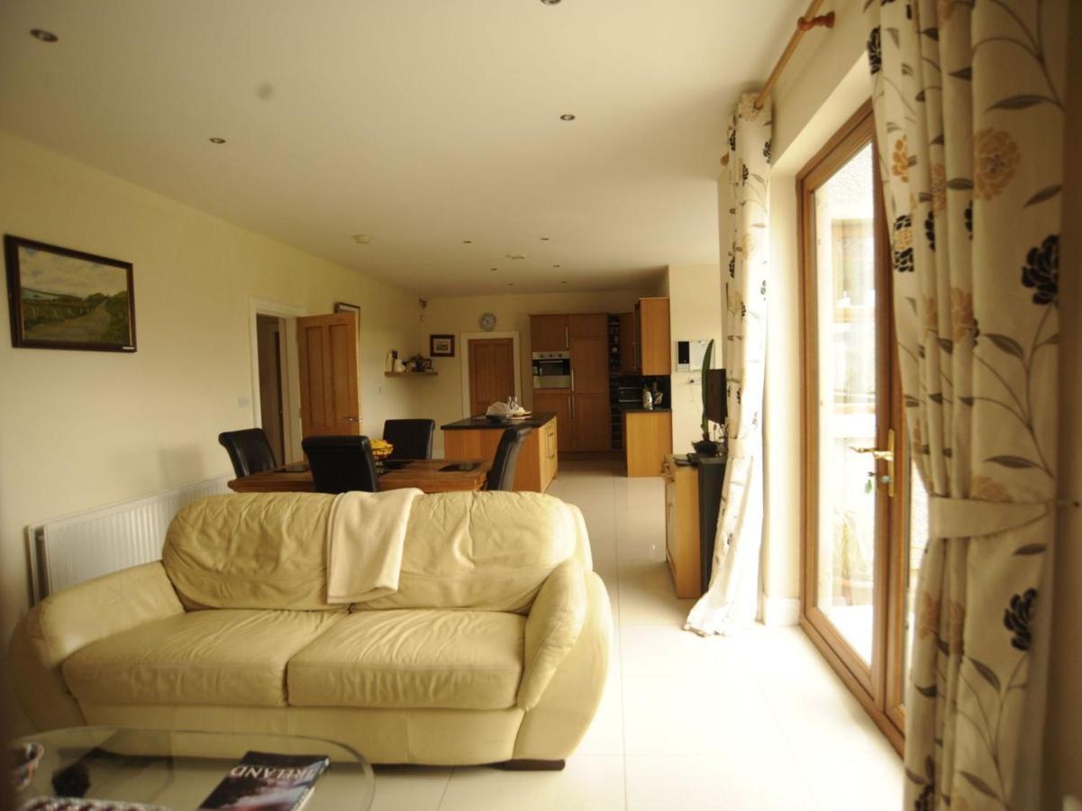 Knockalla Luxury Property With Hot Tub Suitable For Families พอร์ตาดาวน์ ภายนอก รูปภาพ